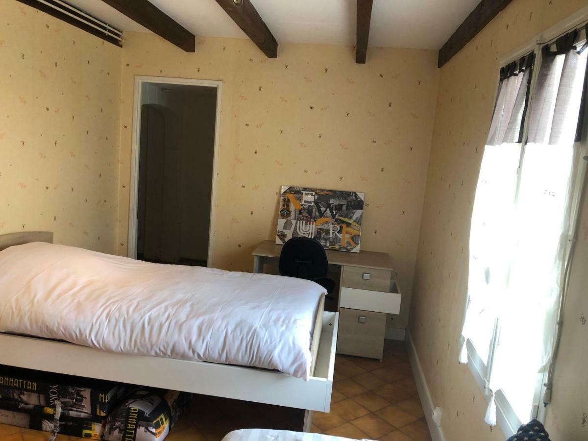Вилла Chez Lysette Mesnac Экстерьер фото