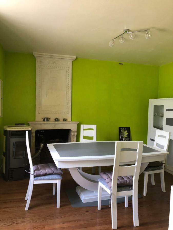 Вилла Chez Lysette Mesnac Экстерьер фото
